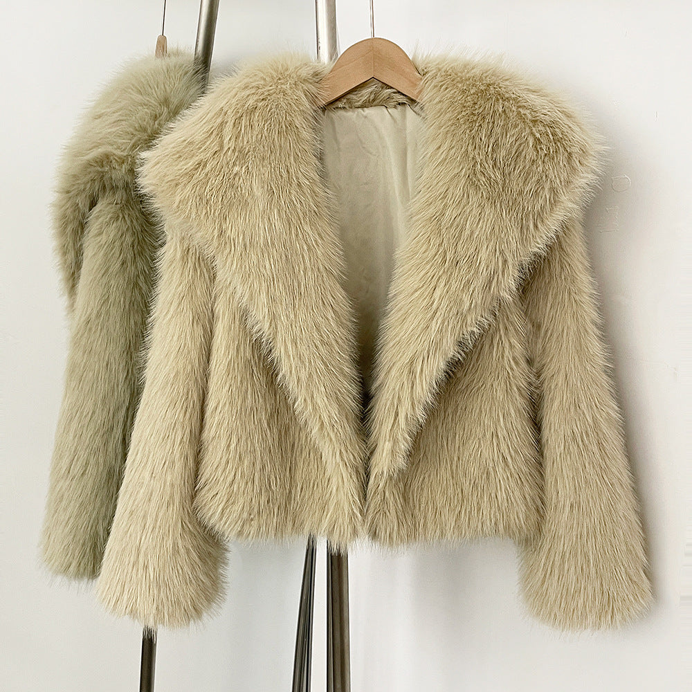 Women's Short Fur Coat