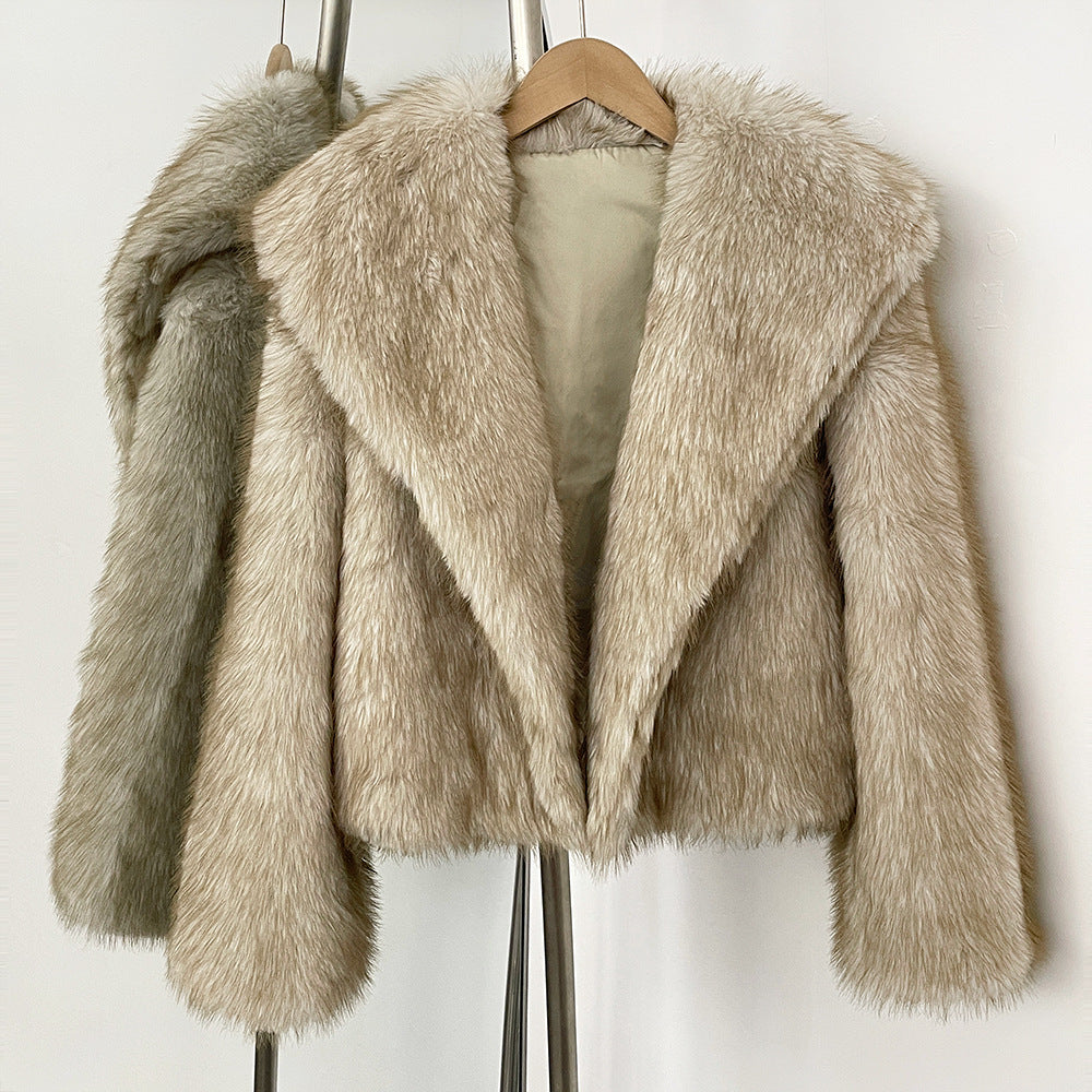 Women's Short Fur Coat